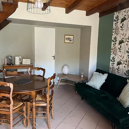 Maison De Village En Pierre