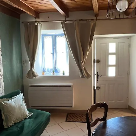 Maison De Village En Pierre *